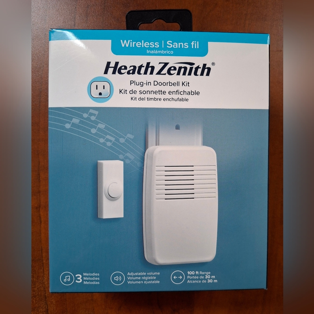 Heath/Zenith SL-7366-02 Wireless Plug-In Door Chime Kit with Molded Plastic C...